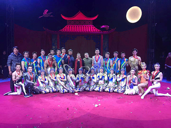《絲路國香》晚會(huì)赴秘魯參加巡回演出 榮獲“2019年秘魯馬戲最受歡迎的晚會(huì)”獎(jiǎng)